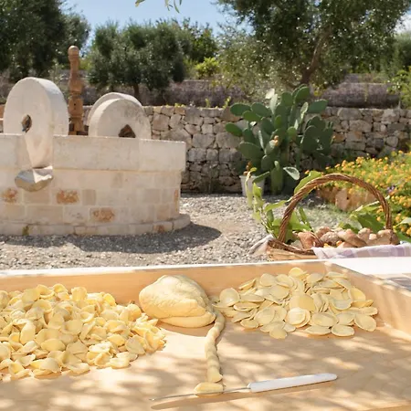 Luxury Trulli Ericla With A Pool