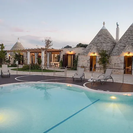 Luxury Trulli Ericla With A Pool * 푸티냐노