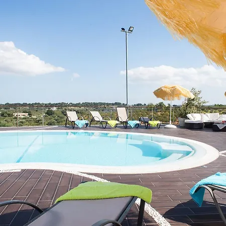 Luxury Trulli Ericla With A Pool *