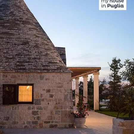 빌라 Luxury Trulli Ericla With A Pool *