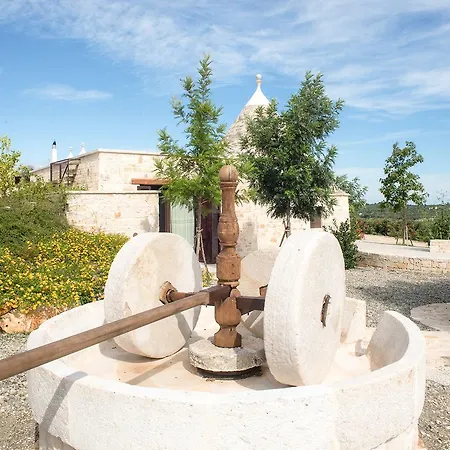 Luxury Trulli Ericla With A Pool *